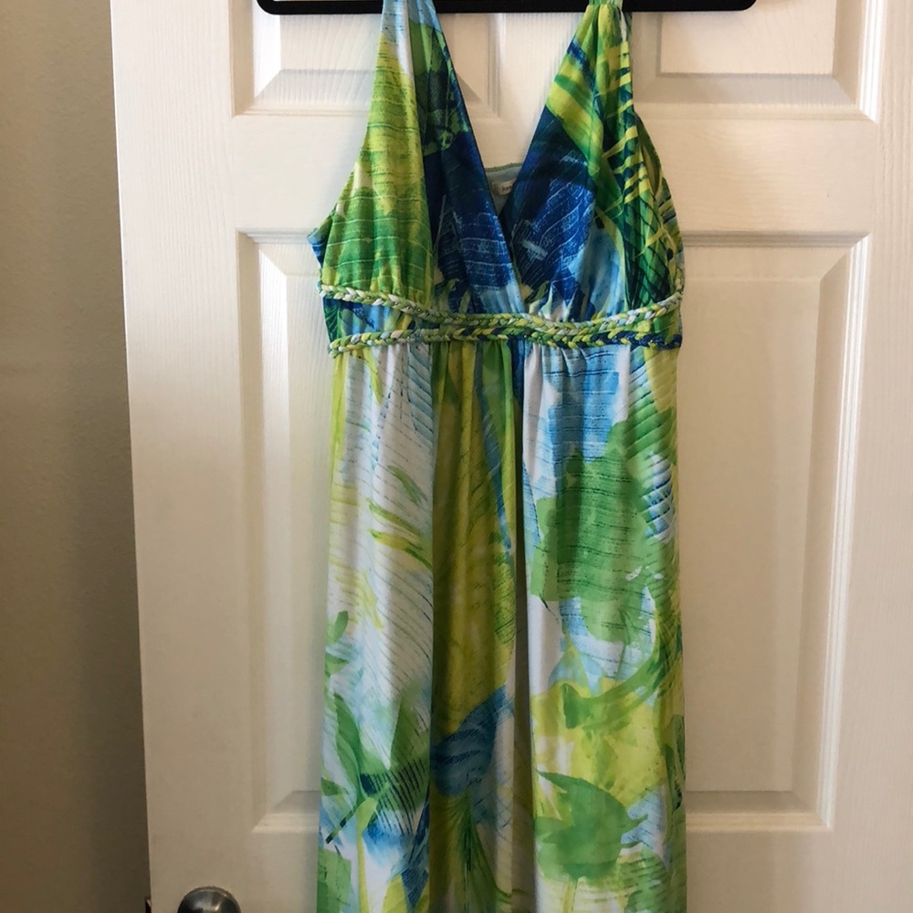 Dress - Picture 2 of 5